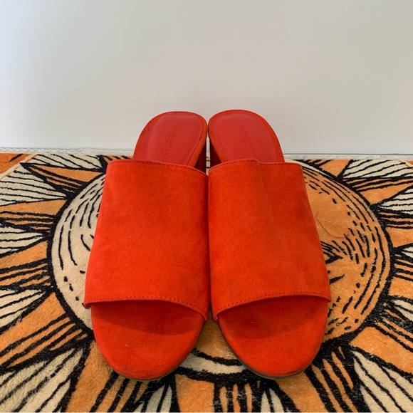 AMERICAN EAGLE OUTFITTERS RED SLIDE BLOCK HEELS 7 US - Picture 6 of 7